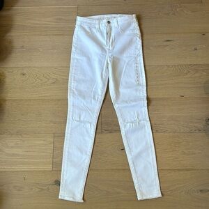 AE white jeans- new with tags